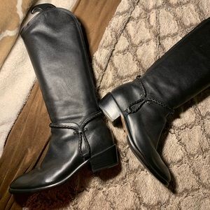 Ariat Black Leather Boots (with boot forms).